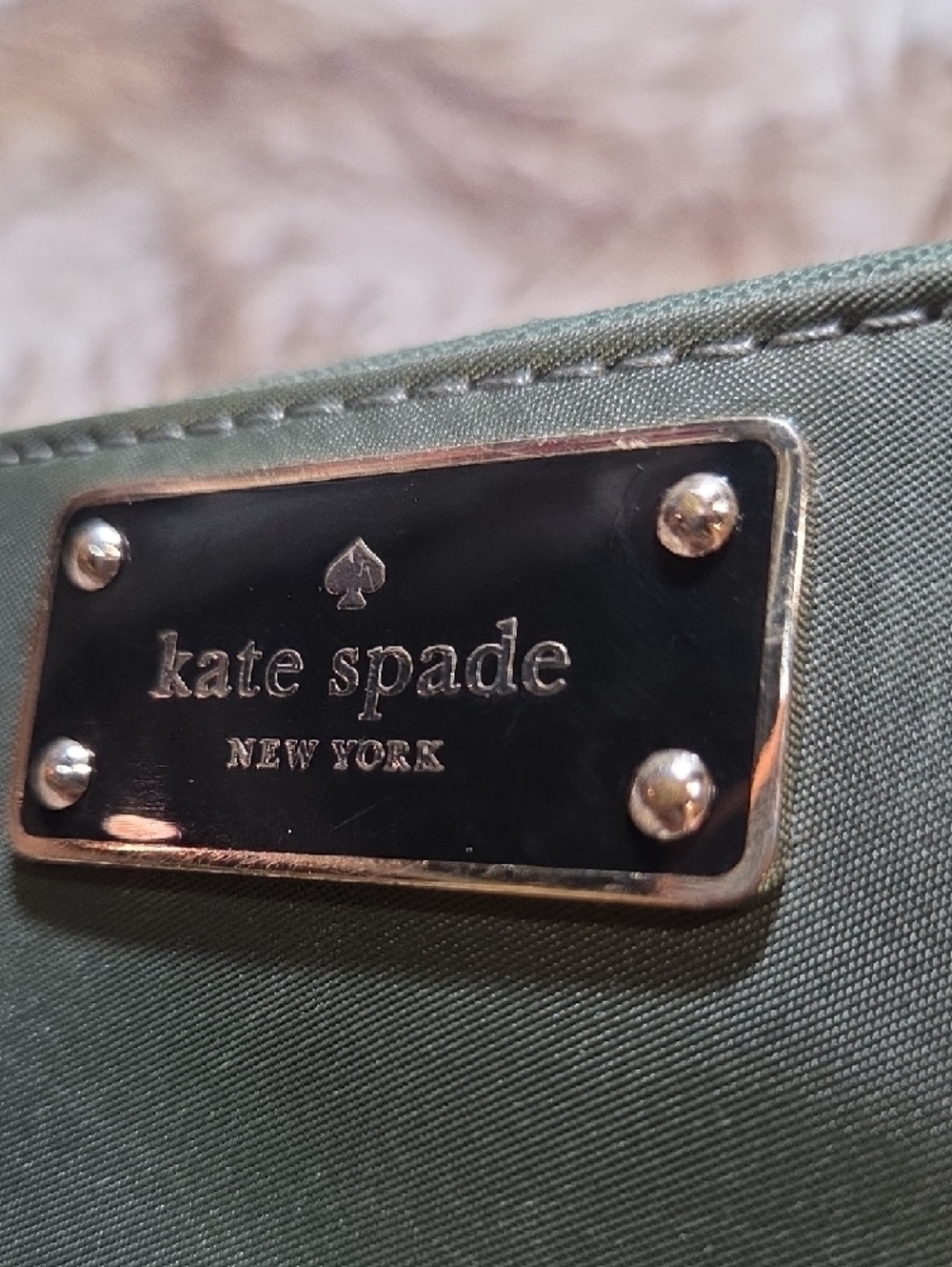 Kate Spade Darci Wilson Road wallet in an evergreen nylon material. - Picture 11 of 11